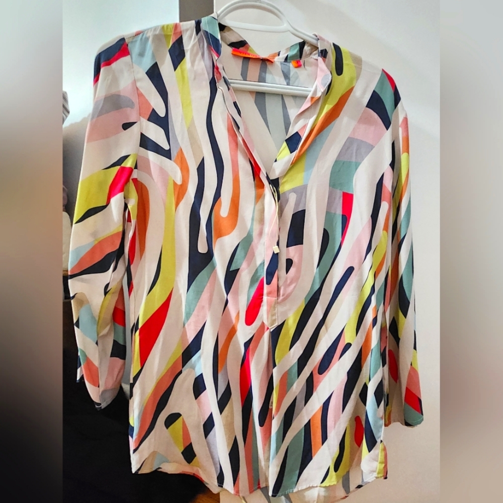 Vilagallo Orange Yellow Graphic Blouse with Mandarin Collar - Picture 2 of 5